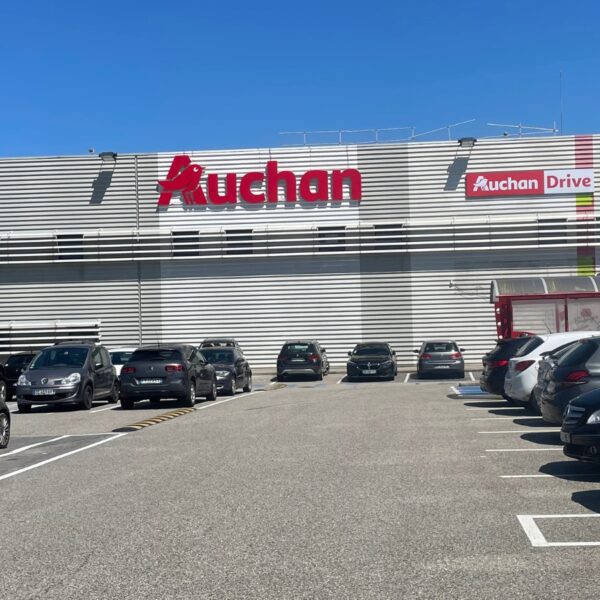 AUCHAN Enseignes et signalétique parking