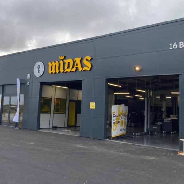 Déploiement nouvelle identité visuelle MIDAS FRANCE - Univers Enseignes (9)