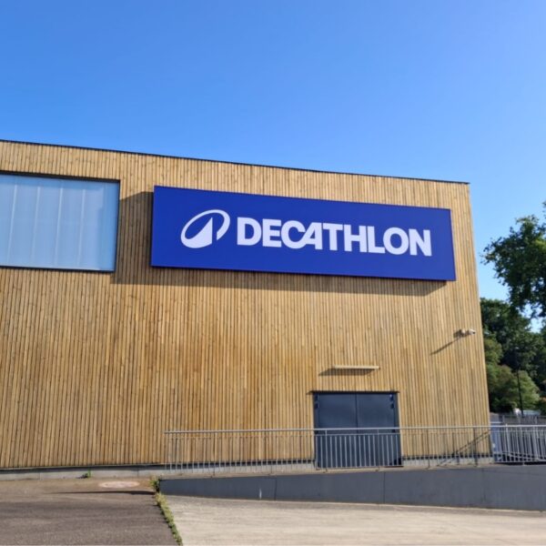 Nouvelle identité visuelle Decathlon - Univers Enseignes