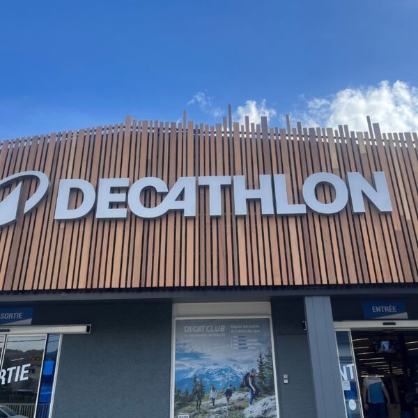 Nouvelle identité visuelle enseigne Decathlon (2)