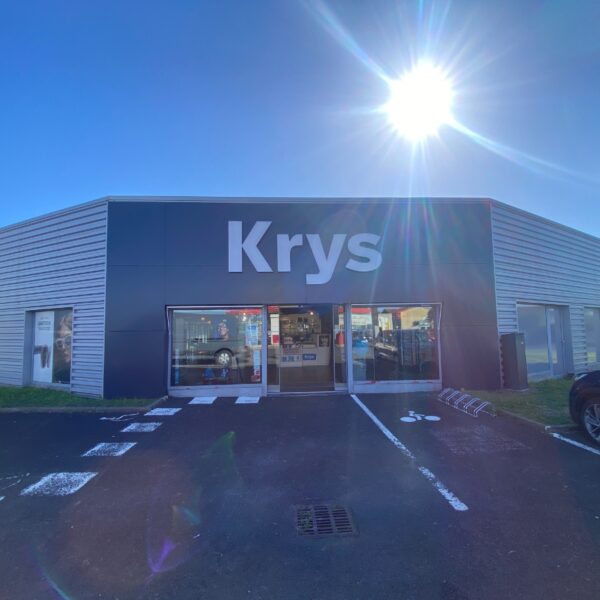 Nouvelles enseignes du magasin KRYS Le Cendre (4)