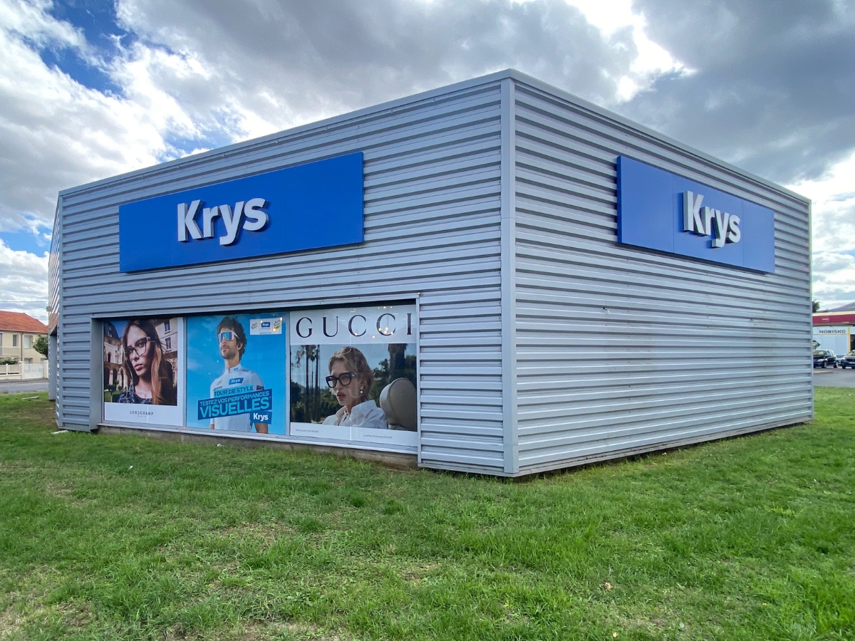 Nouvelles enseignes du magasin KRYS Le Cendre